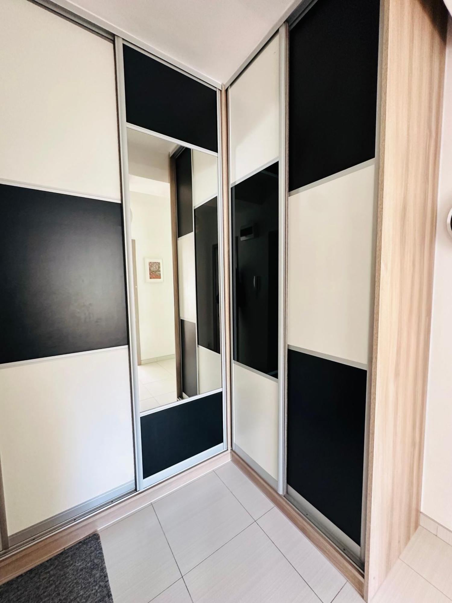 City Apartment Czestochowa Centrum 2-Bedroom المظهر الخارجي الصورة
