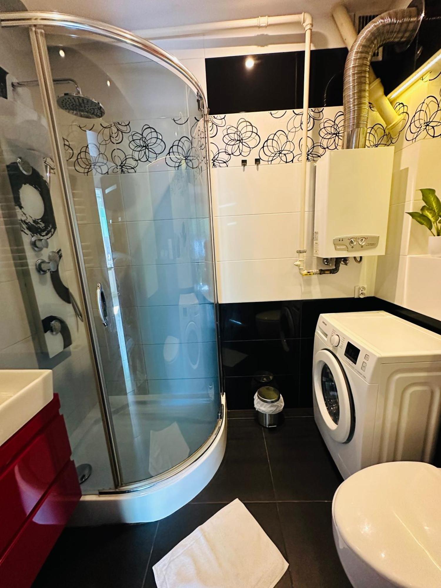 City Apartment Czestochowa Centrum 2-Bedroom المظهر الخارجي الصورة